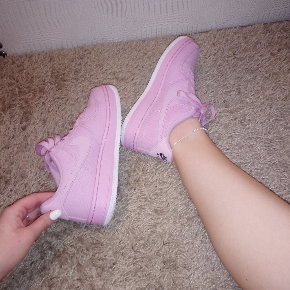 Nike Air Force 1